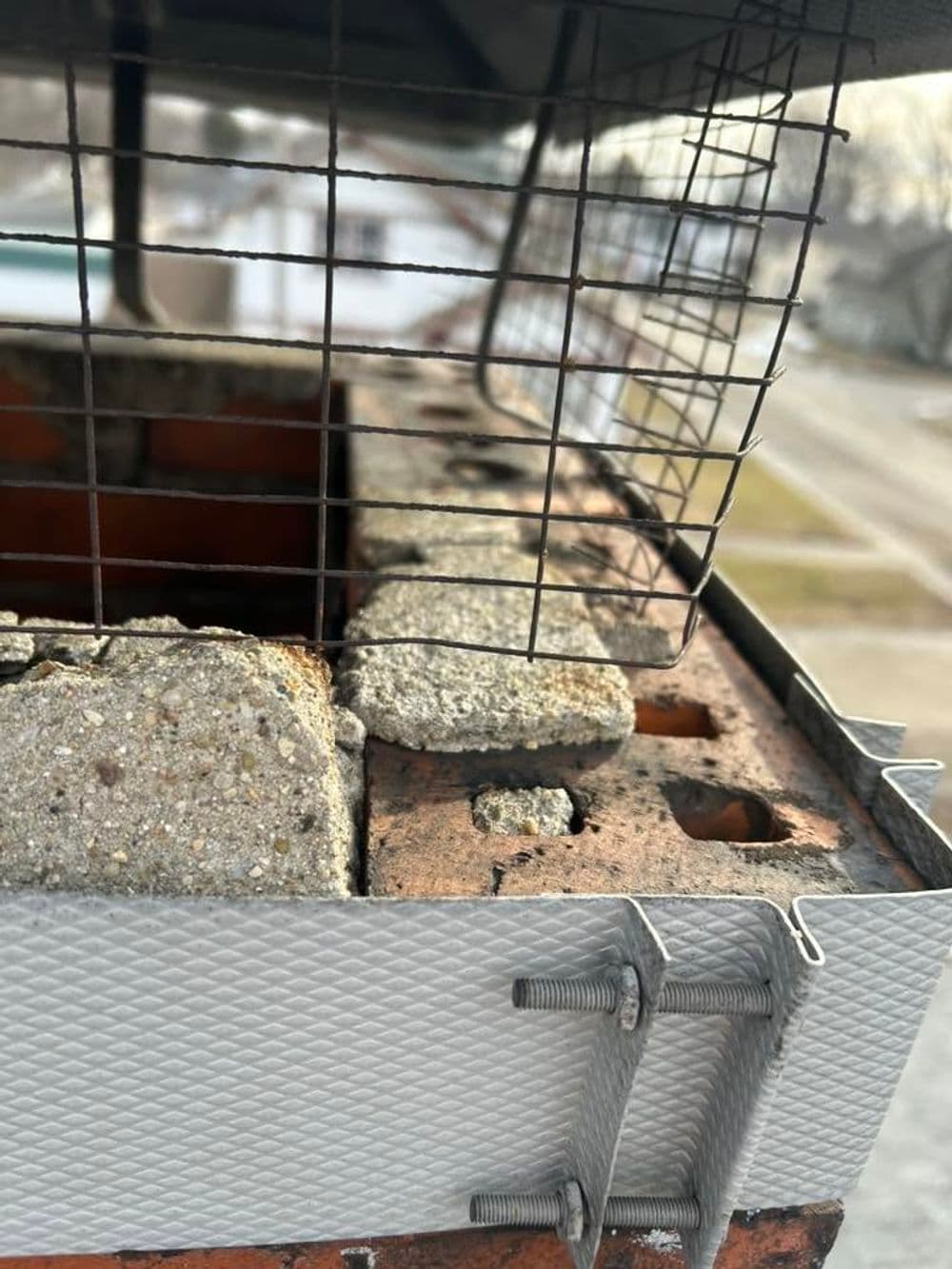 Gallery photos for Chimney Grind Tuckpoint and Crown Repair in Clinton IL: Image #5