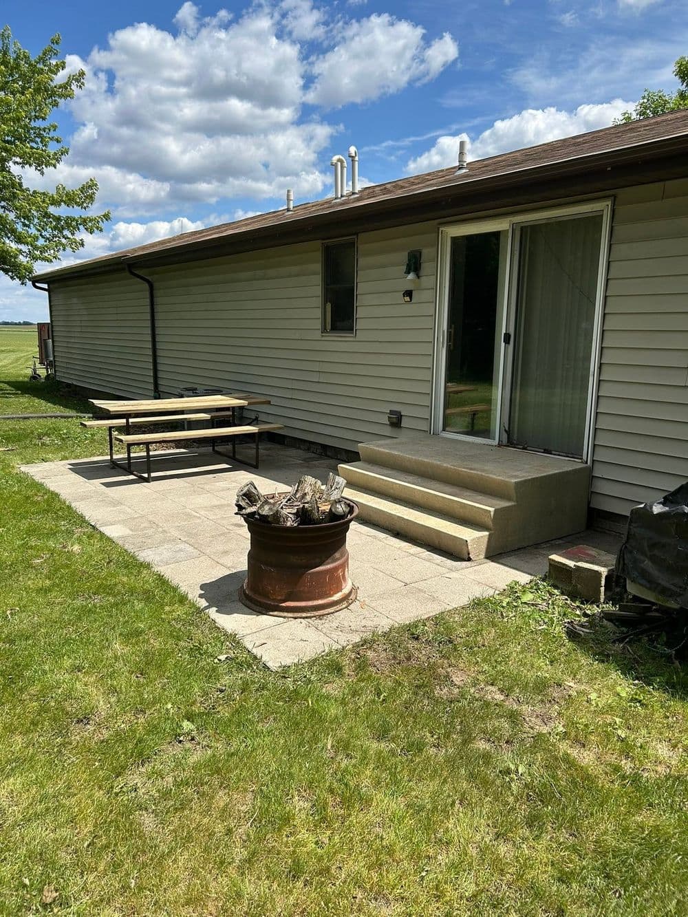 Gallery photos for Porch Cleanup, Paver Reset and Power Wash in Heyworth IL: Image #8